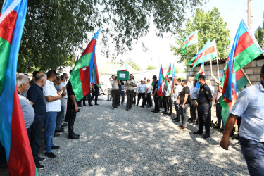 Ağdaşda şəhid Yasin Əbdürəhmanovun cənazəsi son mənzilə yola salınıb.