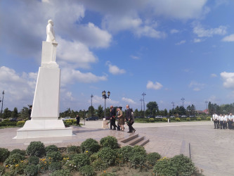 Ağdaşda dövlət qulluqçularının peşə bayramı qeyd olunub.