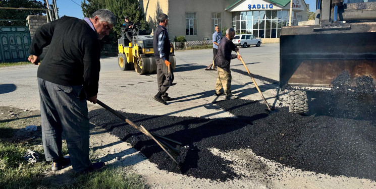 Ağdaş şəhəri ərazisində asfalt örtüyünün təmir işlərinə başlanılıb.