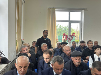 Gürcüva kəndində sakinlərin müraciətləri dinlənildi