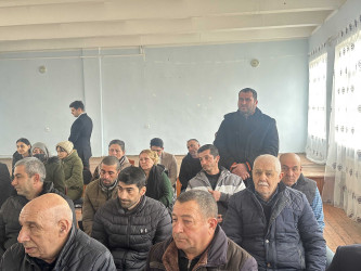 Ləki qəsəbəsində sakinlərin müraciətləri dinlənilib