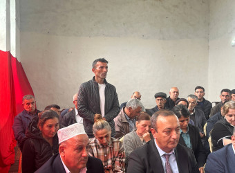 Aşağı Ləki kəndində sakinlərin müraciətləri dinlənilib.