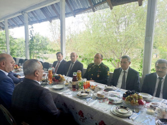 Vətən  Müharibəsi  şəhidlərinin  ildönümü ilə bağlı ailələri ziyarət olunub.