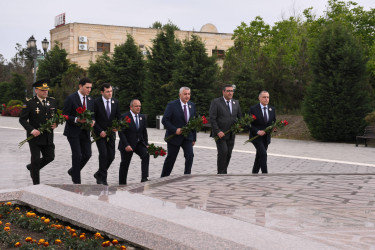 Ağdaşda xalqımızın ümummilli lideri Heydər Əliyevin anadan olmasının 100 illiyi qeyd olundu.