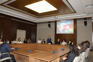 Ağdaşda “Konstitusiya və Suverenlik İli” çərçivəsində dəyirmi masa keçirilib.
