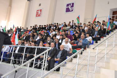 Ağdaşda "Konstitusiya və Suverenlik ili" çərçivəsində Ulu Öndər Heydər Əliyevin anadan olmasının 102-ci ildönümünə həsr olunmuş voleybol yarışı keçirilir