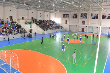 Ağdaşda "Konstitusiya və Suverenlik ili" çərçivəsində Ulu Öndər Heydər Əliyevin anadan olmasının 102-ci ildönümünə həsr olunmuş voleybol yarışı keçirilir