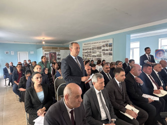 Ərəbocağı kəndində sakinlərin müraciətləri dinlənilib